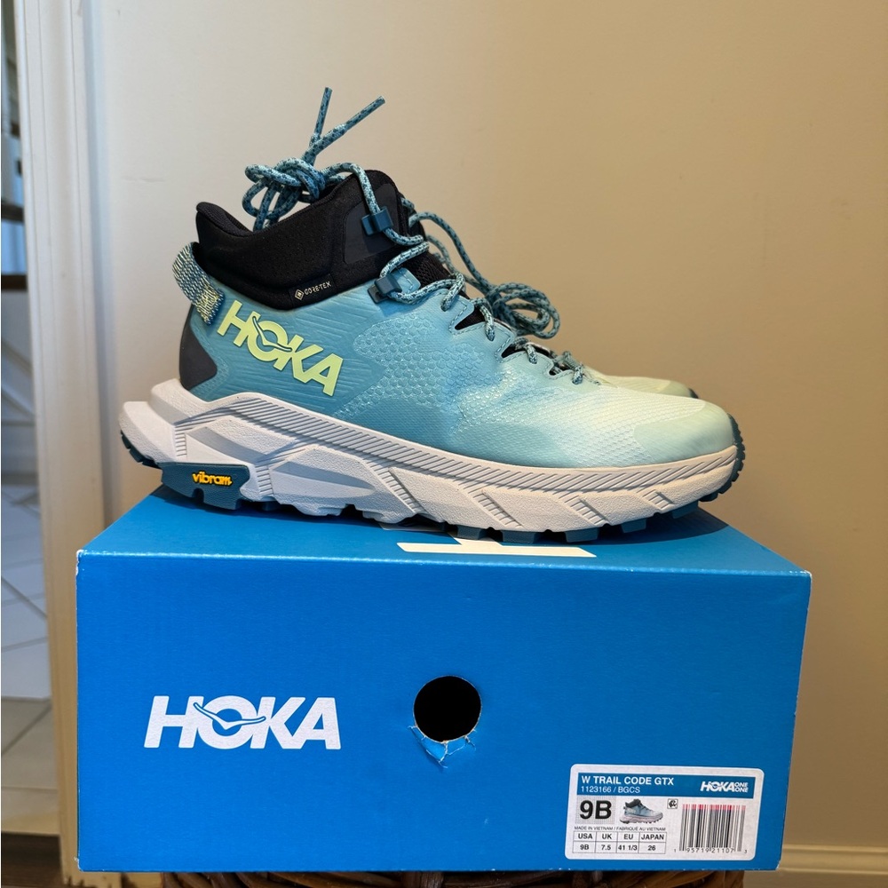 Hoka Trailcode GTX 9B